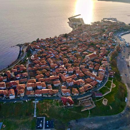 Family Hotel Lebed Nesebar Exterior photo